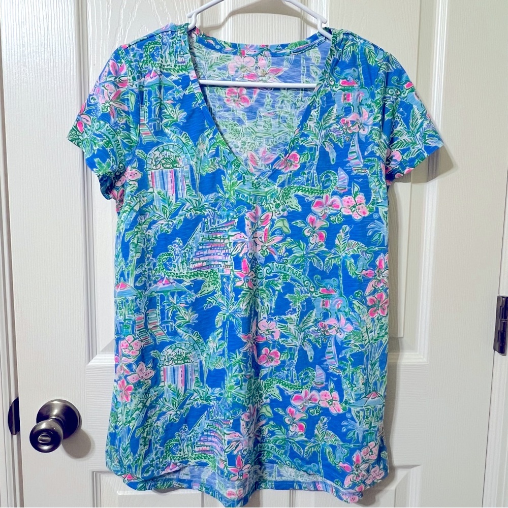 Lilly Pulitzer Etta V-Neck Top Boca Blue Beneath The Bougainvillea Size S NWT